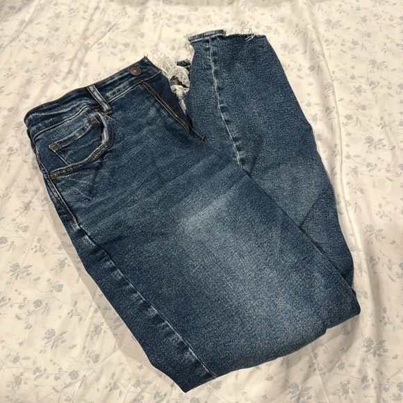 American Eagle Outfitters Denim - NWOT mom jeans American eagle
